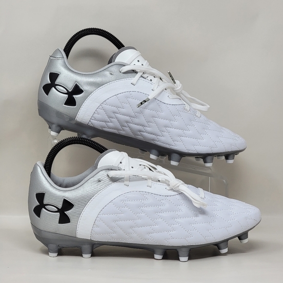 Under Armour Magnetico 2.0 FG Men’s Soccer Cleats White 3025642-100 Size 10 New - Picture 1 of 10